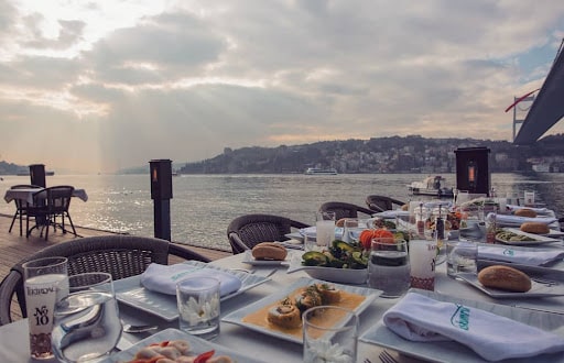 المطاعم البحرية في اسطنبول