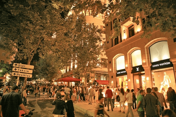 شارع الماركات