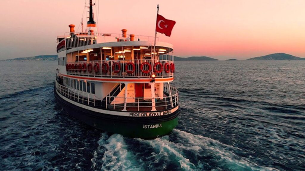 رحلة بحرية اسطنبول